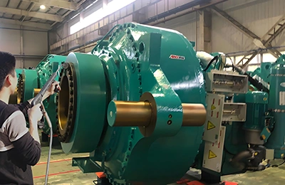 Steam cleaning of heavy industrial machinery