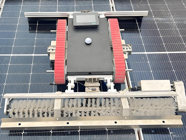 Solar Panel Cleaning Robot (Crawler Type)